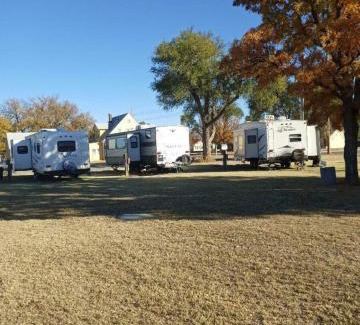 Ashland Hotel | Redhills Motel & RV Park