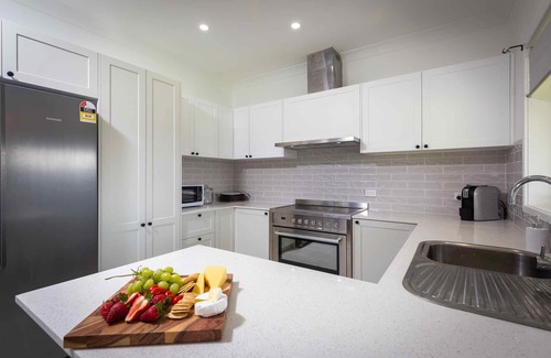 Nulkaba Cottage | Redims Hill Cottage - Renovated 3 bedroom cottage on working farm