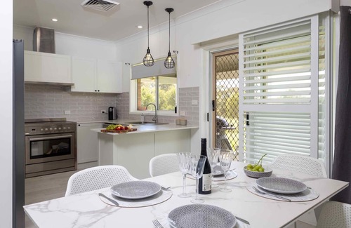 Nulkaba Cottage | Redims Hill Cottage - Renovated 3 bedroom cottage on working farm