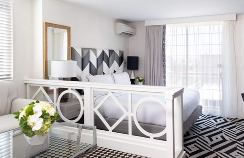 Norma Triangle Hotel | Rediscover Old Hollywood in Luxurious Suite, 4 Units with Balcony, Rooftop Pool!