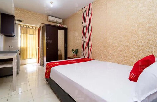 Ciputat Hotel | RedLiving Apartemen Green Lake View Ciputat - Hanna Property Tower B