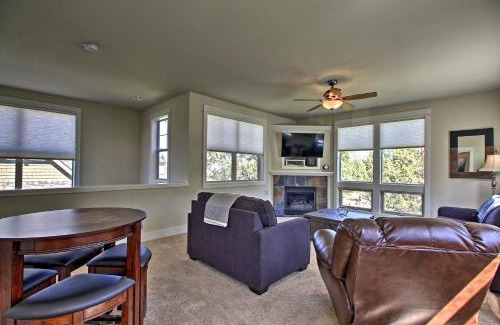 Redmond House | Redmond House with Community Amenities Access