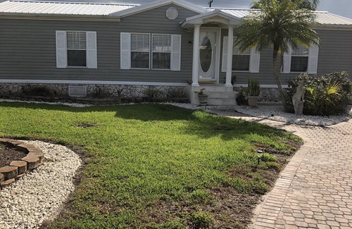 Buckhead Ridge House | Redneck Riviera ,fishing relaxing paradise On canal , very close to locks