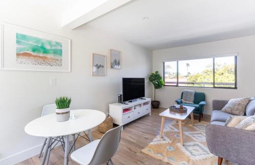 South Redondo Apartment | Redondo Beach 1br nr water restaurants shops LAX-1170