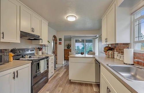 Redondo House | Redondo Beach Bungalow
