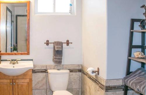 Moab South Valley House | Redrock Moab Tiny House w Large Loft Site 8