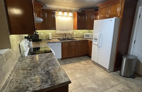 Oneida House | “Red’s House” located in Oneida city limits