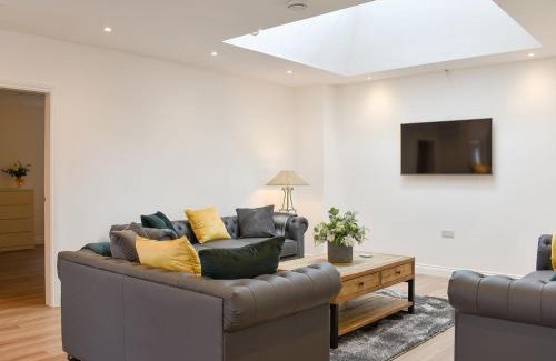 Irby House | Redstones Cottage