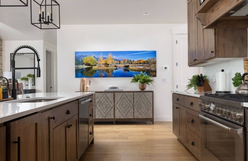 Driggs House | Redtail Rendezvouswith hot tub