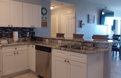 Fort Morgan Pines Condo | Reduced PRICE! FREE rent WET SLIP, new remodeled Condo, WATERFRONT, BEACH, BAY!