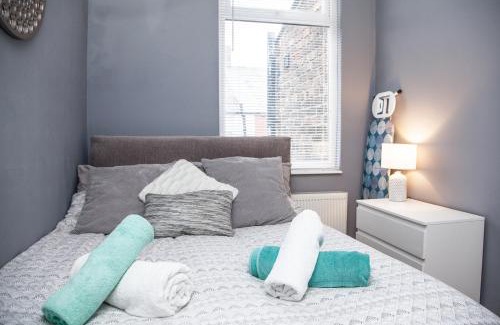 Wavertree House | Reduced Price, Long or Short Stays, Free Parking