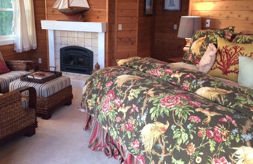 Nisswa Cabin | REDUCED PRIME WEEK AVAILABILITY 7/31-8/31/2022. 5 STARS, SAND BEACH N. GULL.