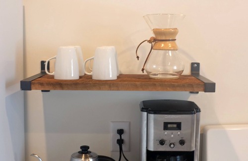 Crescent City House | Redwood Bungalow – built in 1923, Newly Renovated