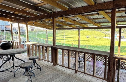 Minden House | Redwood Cabin @ Yellow Rose Canyon