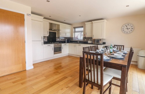 Winnard's Perch Cottage | Redwood, Retallack