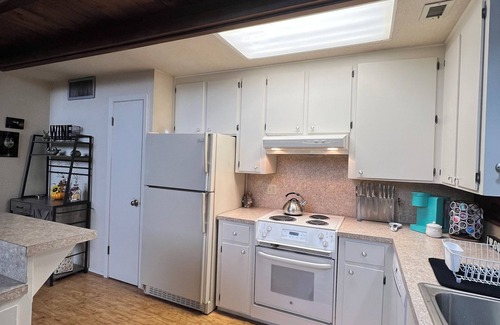 Flora House | Redwood Retreat situated on the peaceful Cane River.