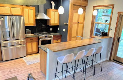 Trinidad House | Redwoods and Waves Retreat, Hot Tub & Sauna, Pet Friendly