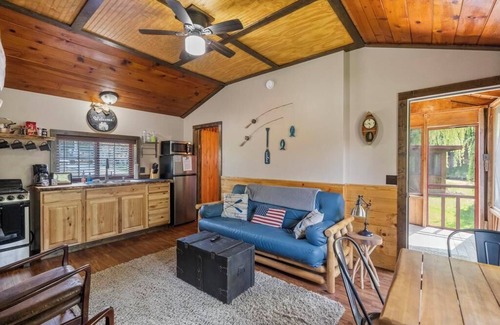 Indian River Cabin | Reed's on the River Cabin 7