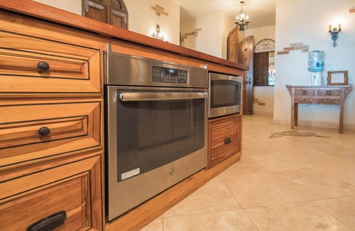 Antoneys Cay Cabin | Reef & Cayos Villa - Luxury poolside villa with three bedrooms