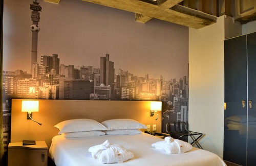 Downtown Johannesburg Hotel | Reef Hotel