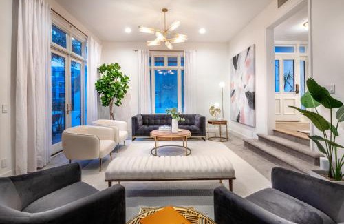 Silver Strand Apartment | Reef Mall