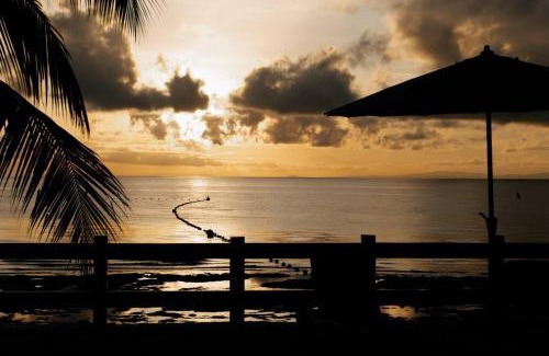 Catmon House | Reef Side Exclusive Beachfront House in Cebu