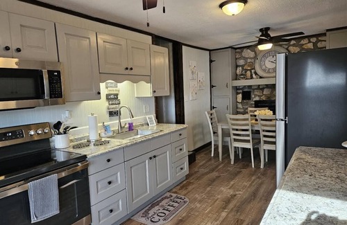 Barnett House | Reel 'Em Inn Lake Retreat
