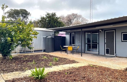 Port Victoria House | Reel 'Em Inn, Port Victoria