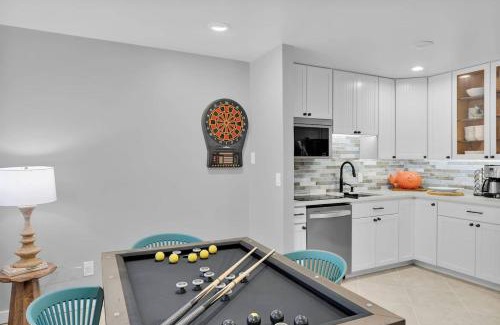 Marathon House | Reel Hip Heated Pool, Boat Slip, Heat, King Bed