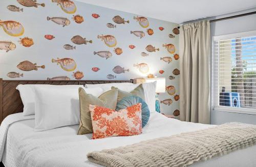 Marathon House | Reel Hip Heated Pool, Boat Slip, Heat, King Bed