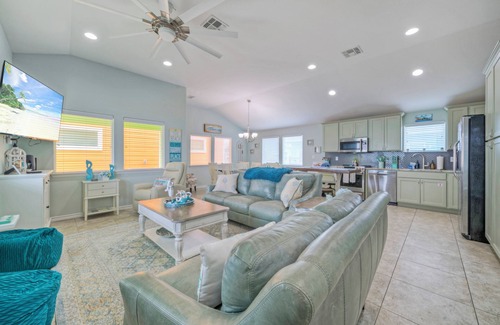 Cinnamon Shore House | Reel Life Dreams by AvantStay | Pool + Near Beach!