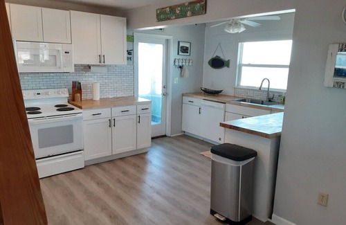 Alligator Point House | Reel paradise Beach Front Paradise 60 feet from sand and surf