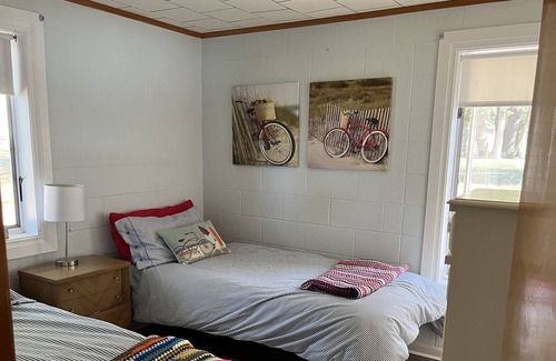Honor Cottage | Reel Ya Inn Cottage - Relaxing Adult Getaway On Big Platte Lake