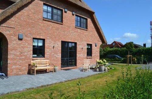 Eiderstedt House | Reetdachhaus Nordstern