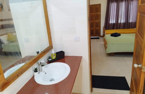 Thinadhoo House | Reethi Villa Vaavu Thinadhoo