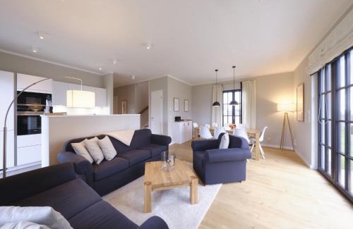 Dranske Villa | Reetland am Meer - Luxus Reetdachvilla mit 3 Schlafzimmern, Sauna und Kamin G05