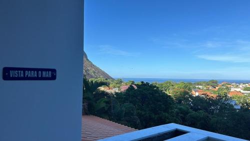 Itacoatiara House | Refúgio com vista mar e verde