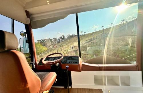 Joanopolis House | Refúgio estelar com vista para represa