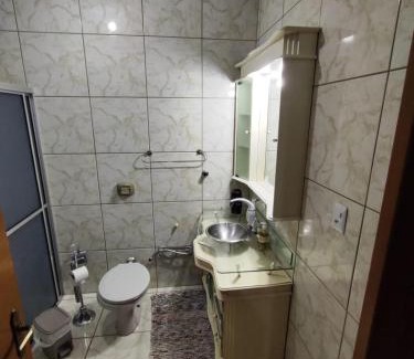 Balneario Arroio do Silva House | Refúgio familiar bem Perto da praia e do centro com Pátio grande e churrasqueira