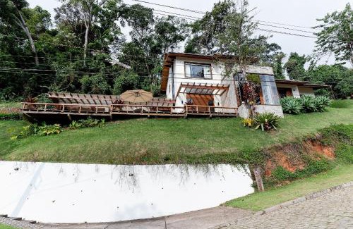 Itaipava House | Refúgio na Serra - Casa 3 suítes em Condomínio