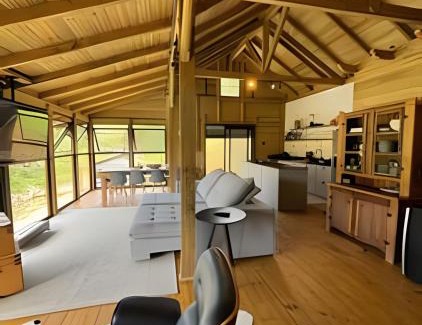 Itaipava Ski Chalet | Refúgio Rural | Chalé de Luxo | Jacuzzi e Lareira