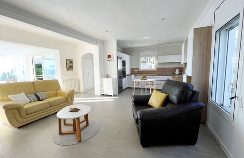 El Mas Fumats Villa | Ref. Alb30 - BEAUTIFUL AND SPACIOUS VILLA WITH POOL AND SEA VIEWS