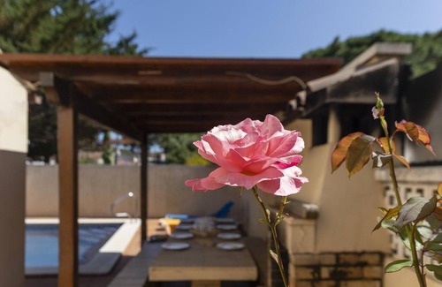 L'Escala House | Ref. GINESTA: huge house with private pool and AC.