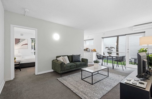 Parkville Apartment | Refined 1-Bed Apartment with Garden Access