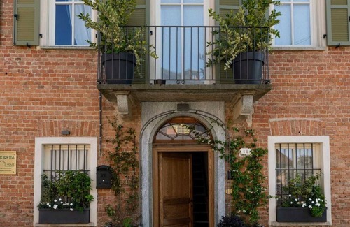 La Morra Villa | Refined Art Nouveau villa with swimming pool