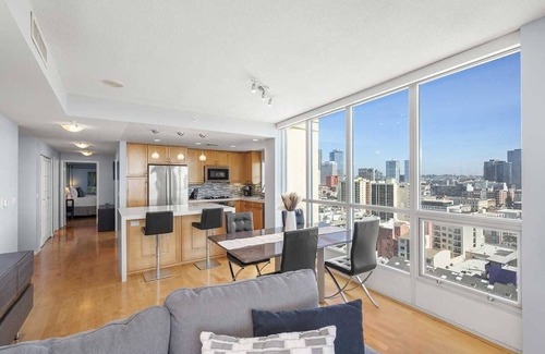 Marina District Condo | Refined Condo with Phenomenal Views