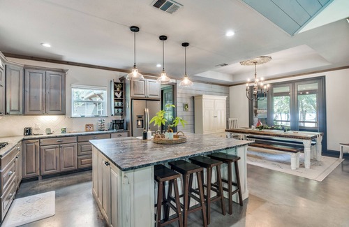 Emory House | Refined Lake Retreat on Lake Fork in Emory, TX, fishing, kayaking, antiquing