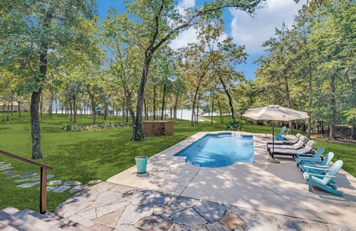 Emory House | Refined Lake Retreat on Lake Fork in Emory, TX, fishing, kayaking, antiquing