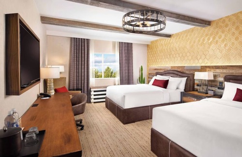 Enterprise Hotel | Refined Lodge Queen, Silverton Hotel and Casino, Near Las Vegas Strip