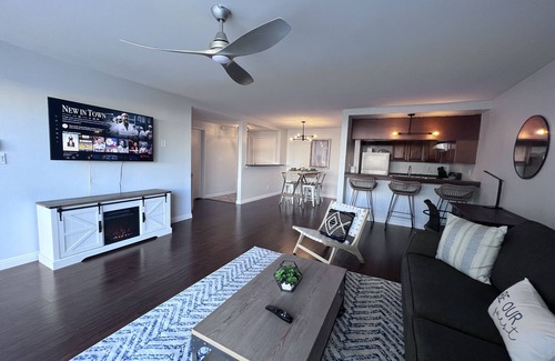La Costa Condo | Refined Minimalist Condo Accommodation in Carlsbad